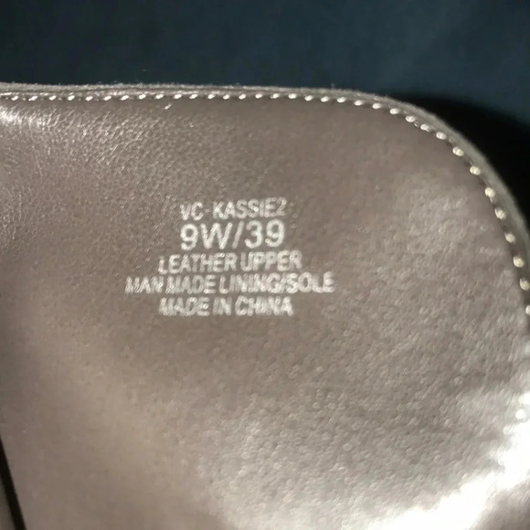 VINCE CAMUTO Kassie2 gray suede leather zipper boots NEW size 9W - Picture 9 of 10